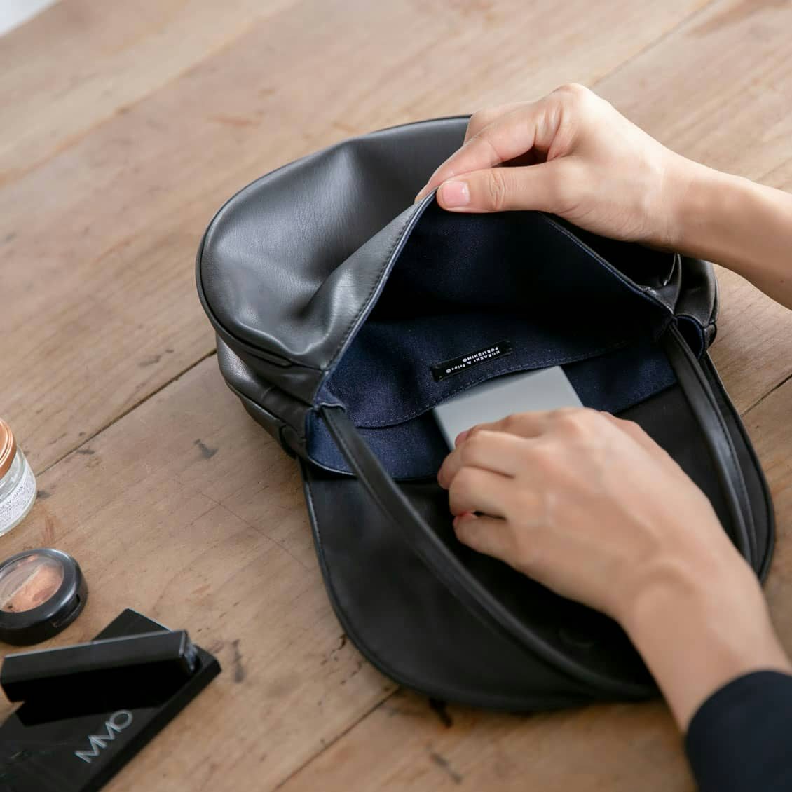 大切な日の私の味方」フォーマルバッグ（サブバッグ付き） - 北欧