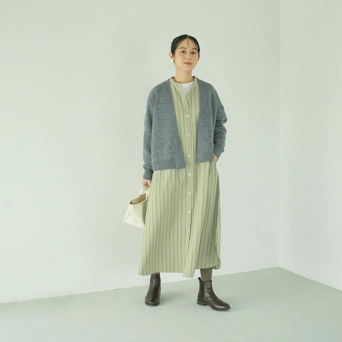 スッキリ着られて、ゆったり羽織れる」ケーブル編みカーディガン