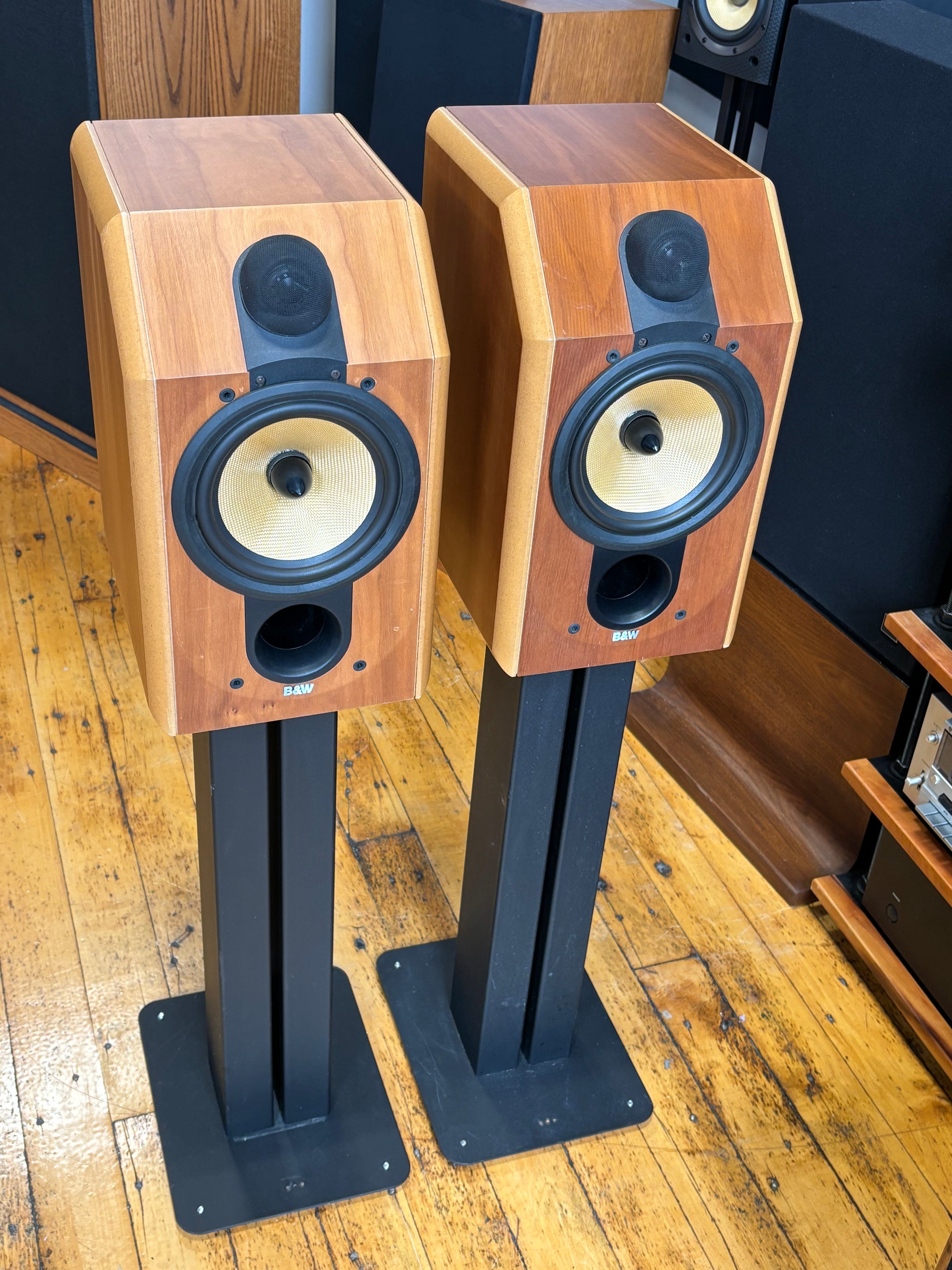 B&W, CDM 1 - Standmount Excellence! - SOLD – Holt Hill Audio