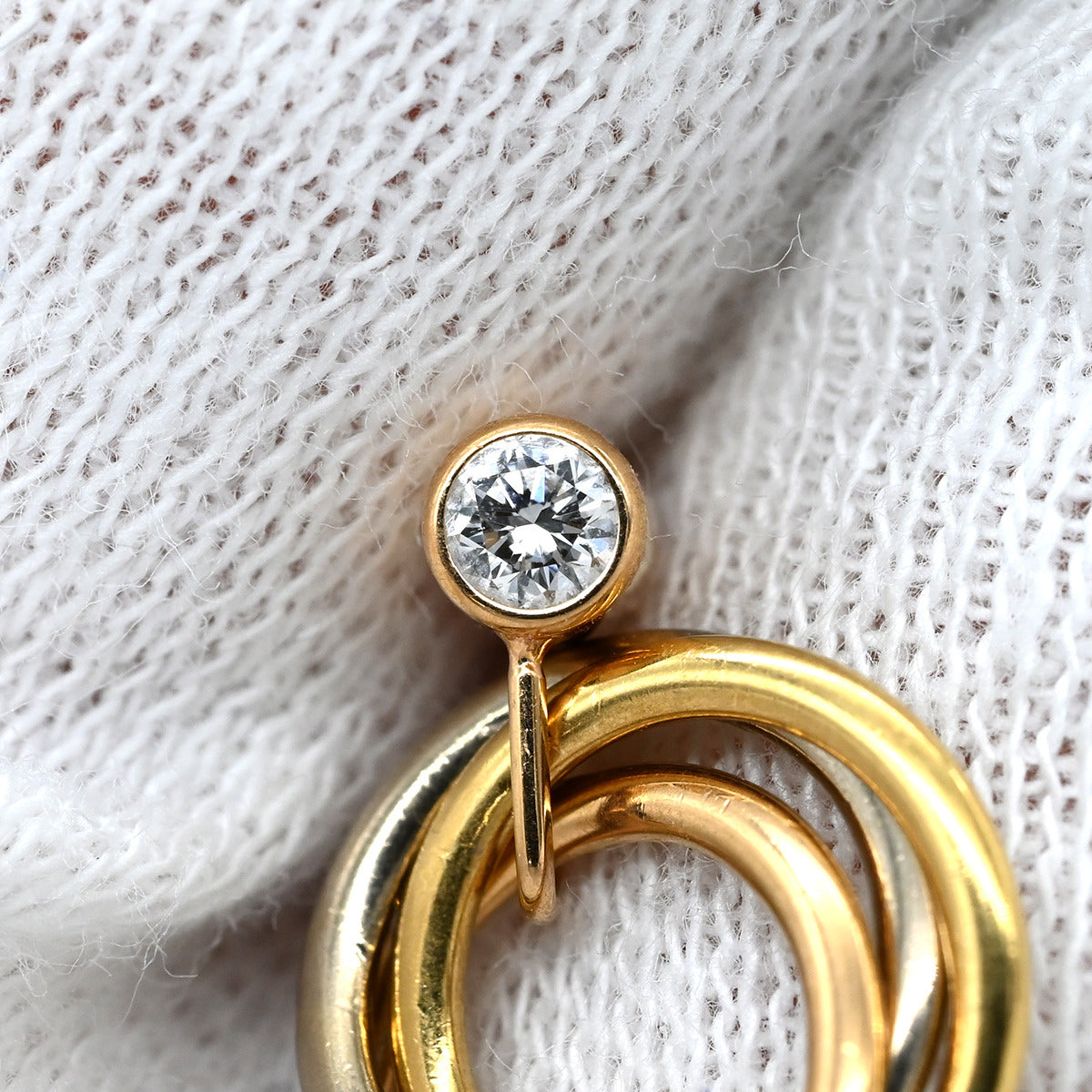 カルティエ Cartier トリニティ ダイヤ スリーカラー ピアス 1Pダイヤ