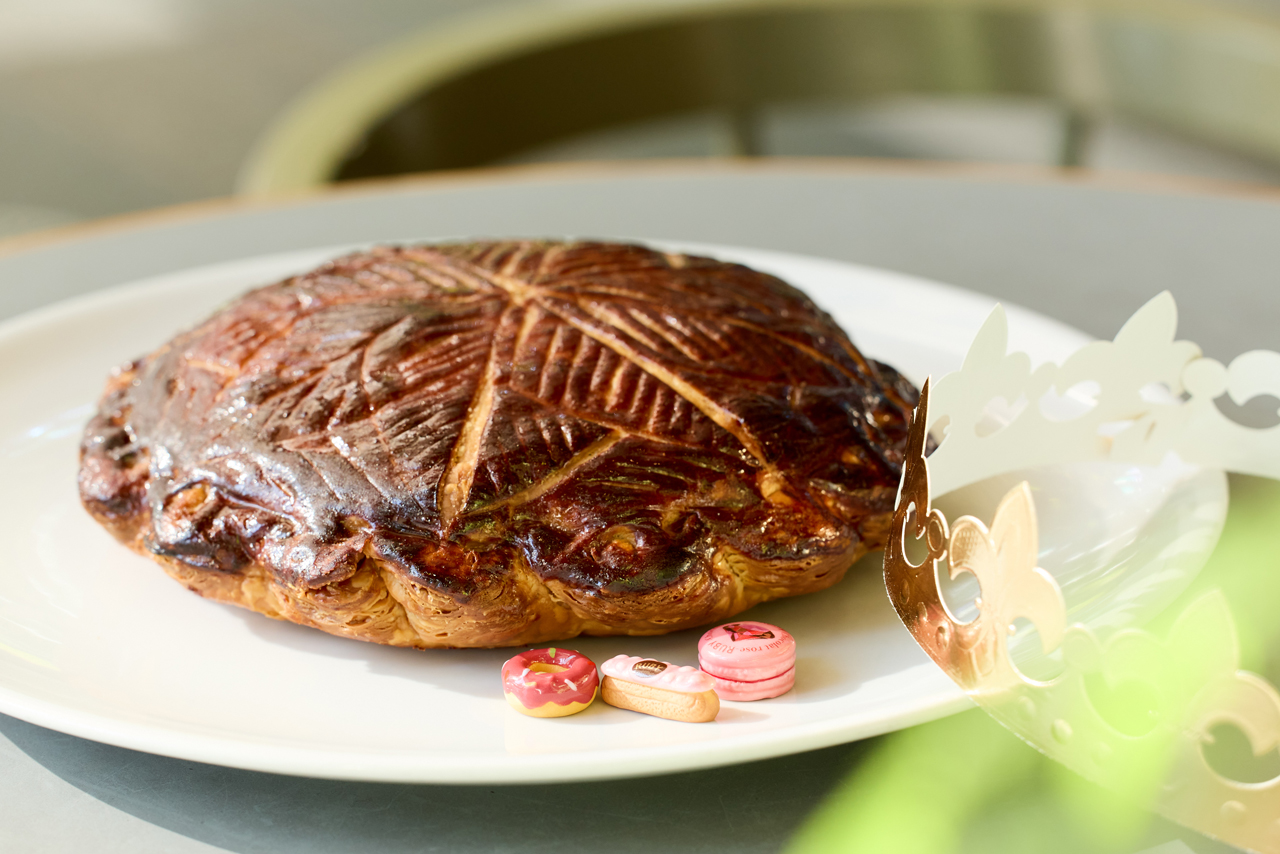 LA PATISSERIE フェーブ ガレットデロワ LA PATISSERIE フェーブ