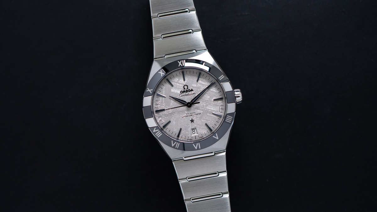 本物の鉄隕石を使ったメテオライトダイアルを採用｜オメガ コンステ