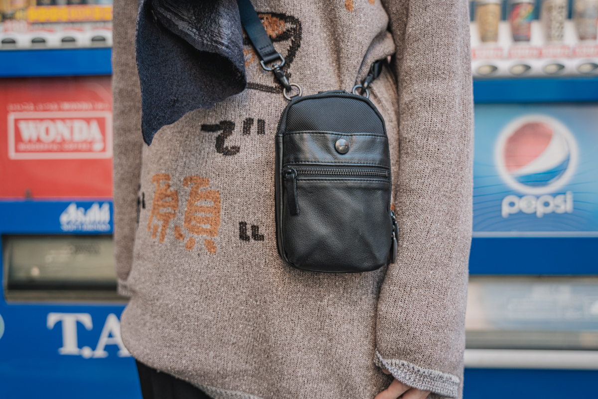 YOHJI YAMAMOTO 22SS SMARTPHONE SHOULDER CASE | HUES 福岡セレクト