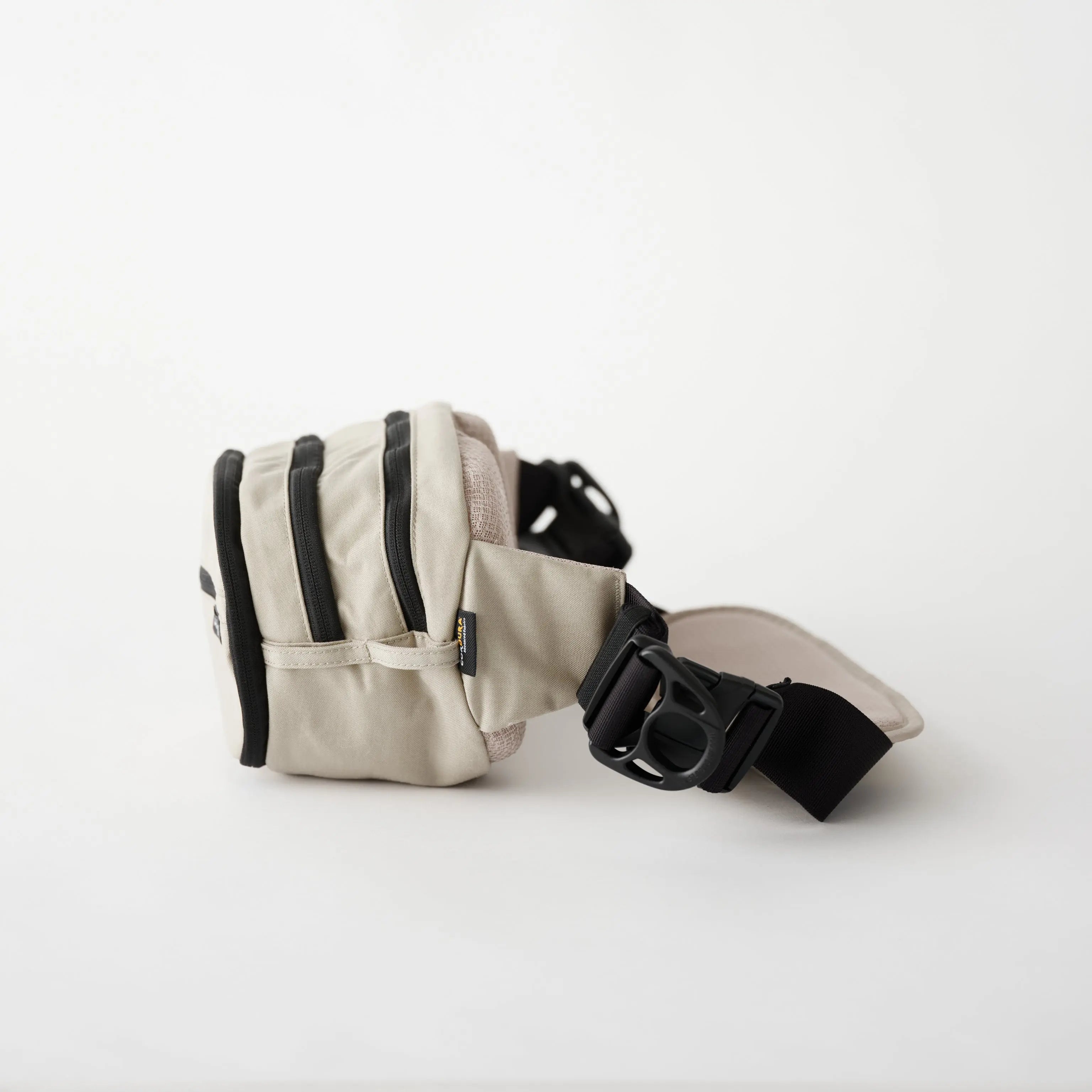 ヒップシート（ベージュ）Hugoo®︎（ハグー）公式｜世界中のデザイン賞