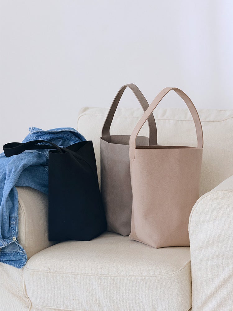 商品一覧 | HUG O WaR ONLINE STORE