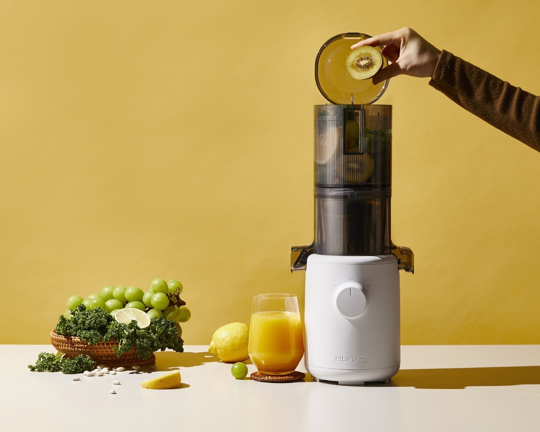 HUROM H310A Slow Juicer white | Compact & Easy Clean – Hurom