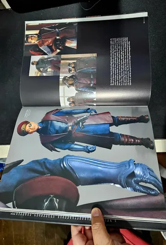 Star Wars - Dressing A Galaxy The Costumes Of Star Wars (muito