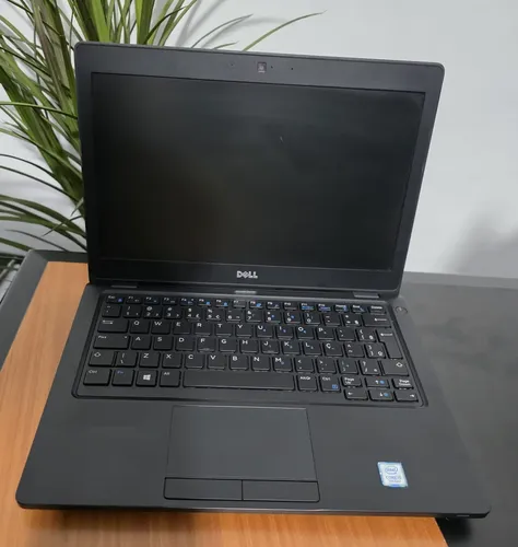 Notebook Dell Latitude 5280 I5 7300u 8gb Ram Ssd 256gb W10 Preto