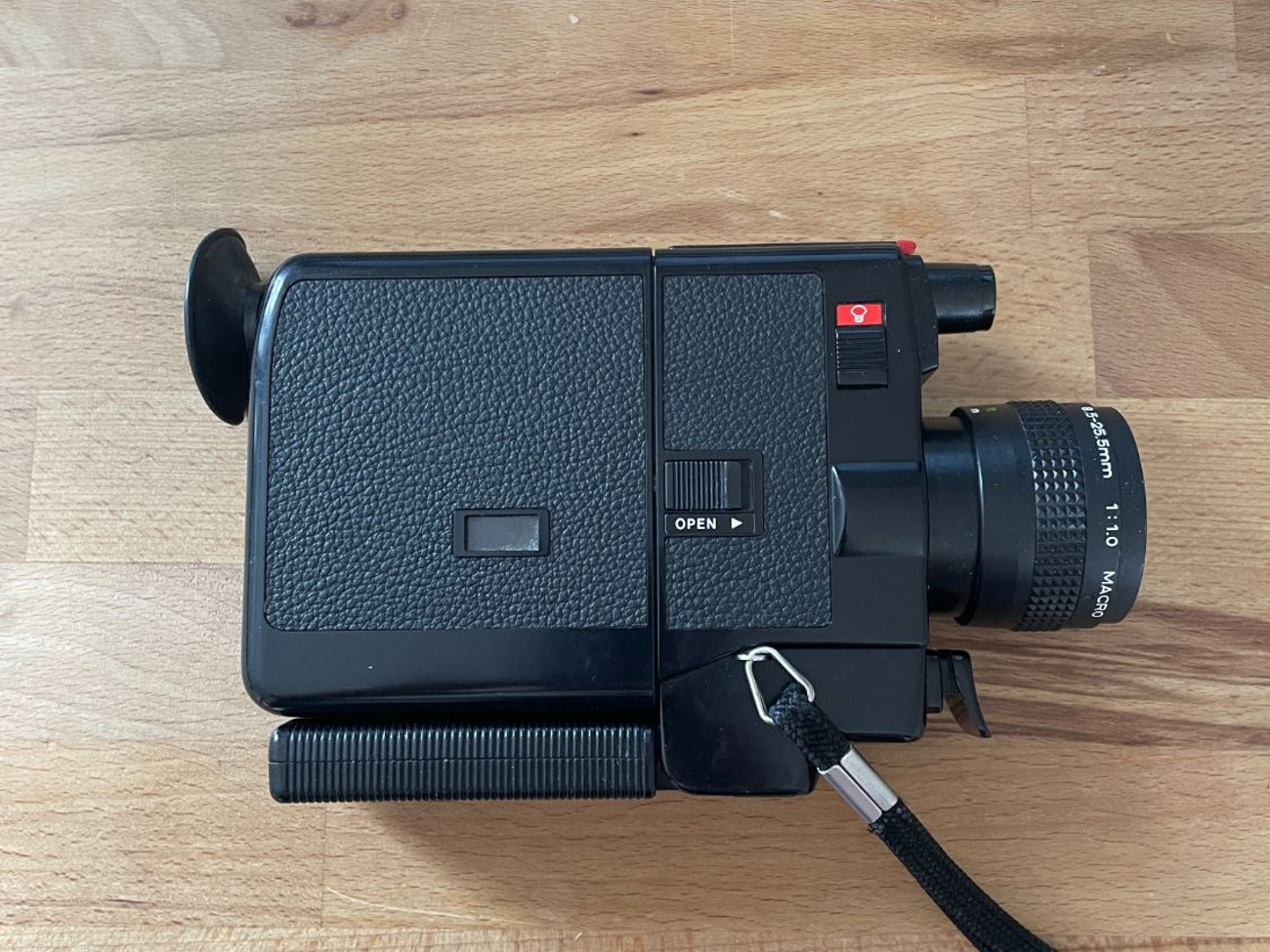 Rent Canon 310XL Super 8 Cine Camera from Jannick F, Kennington