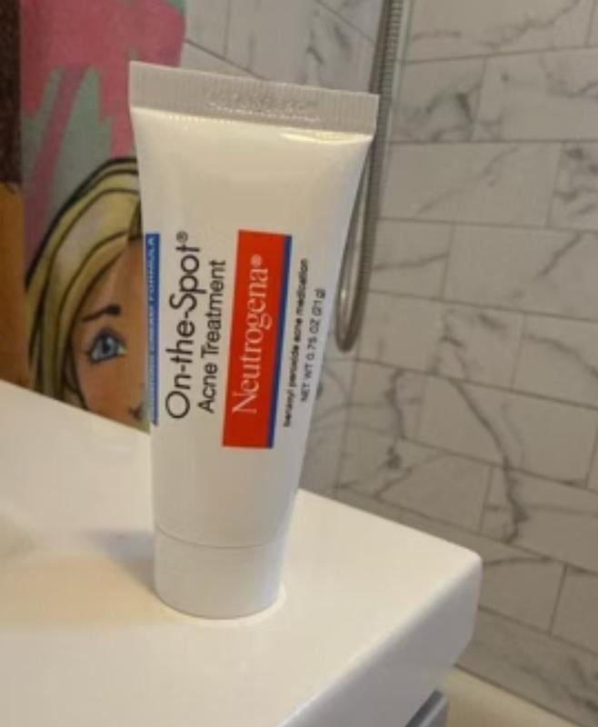Neutrogena On-The-Spot Acne Treatment Vanishing Cream Formula 0.75