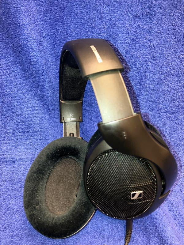 Sennheiser HD 560 S Wired Audiophile Headphones - Neutral