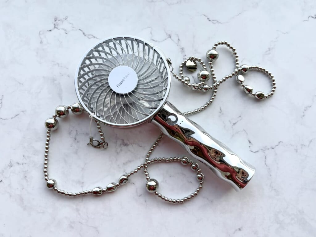 フランフラン】2025年「フレ ハンディファン」は“ウェーブシルバー”が