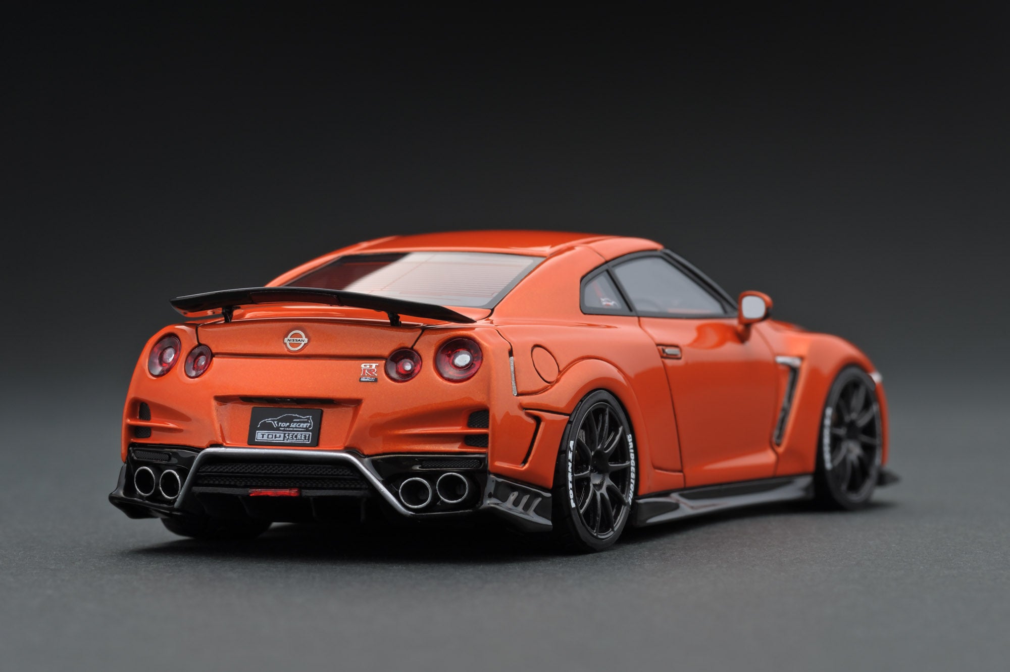 IG1538 TOP SECRET GT-R (R35) Orange – ignition model