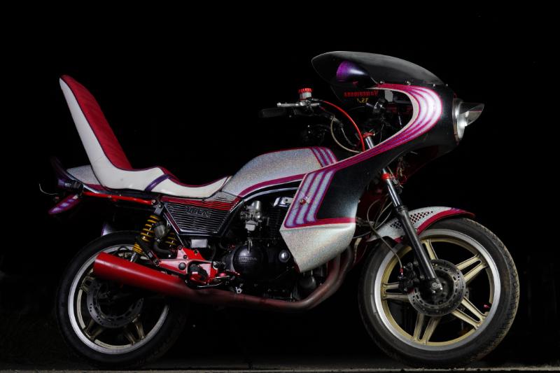 SUPERHAWKⅢ】外装の仕様に技あり！左右で異なる姿を持ったスーパー