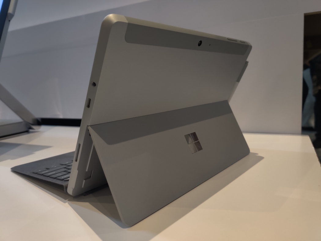 Microsoft Surface Go 4 for Business Hands On: The Littlest Surface