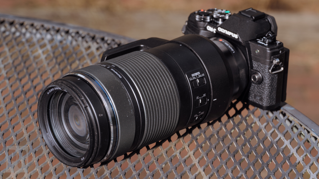 Olympus M.Zuiko ED 100-400mm F5.0-6.3 IS Review | PCMag