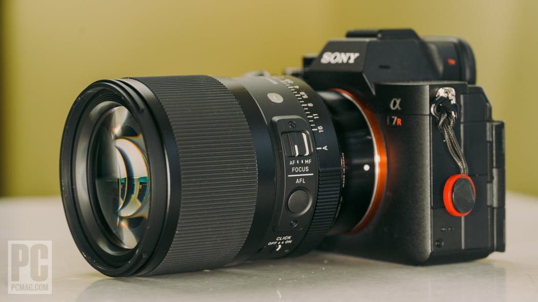 Sigma 50mm F1.4 DG DN Art Review | PCMag