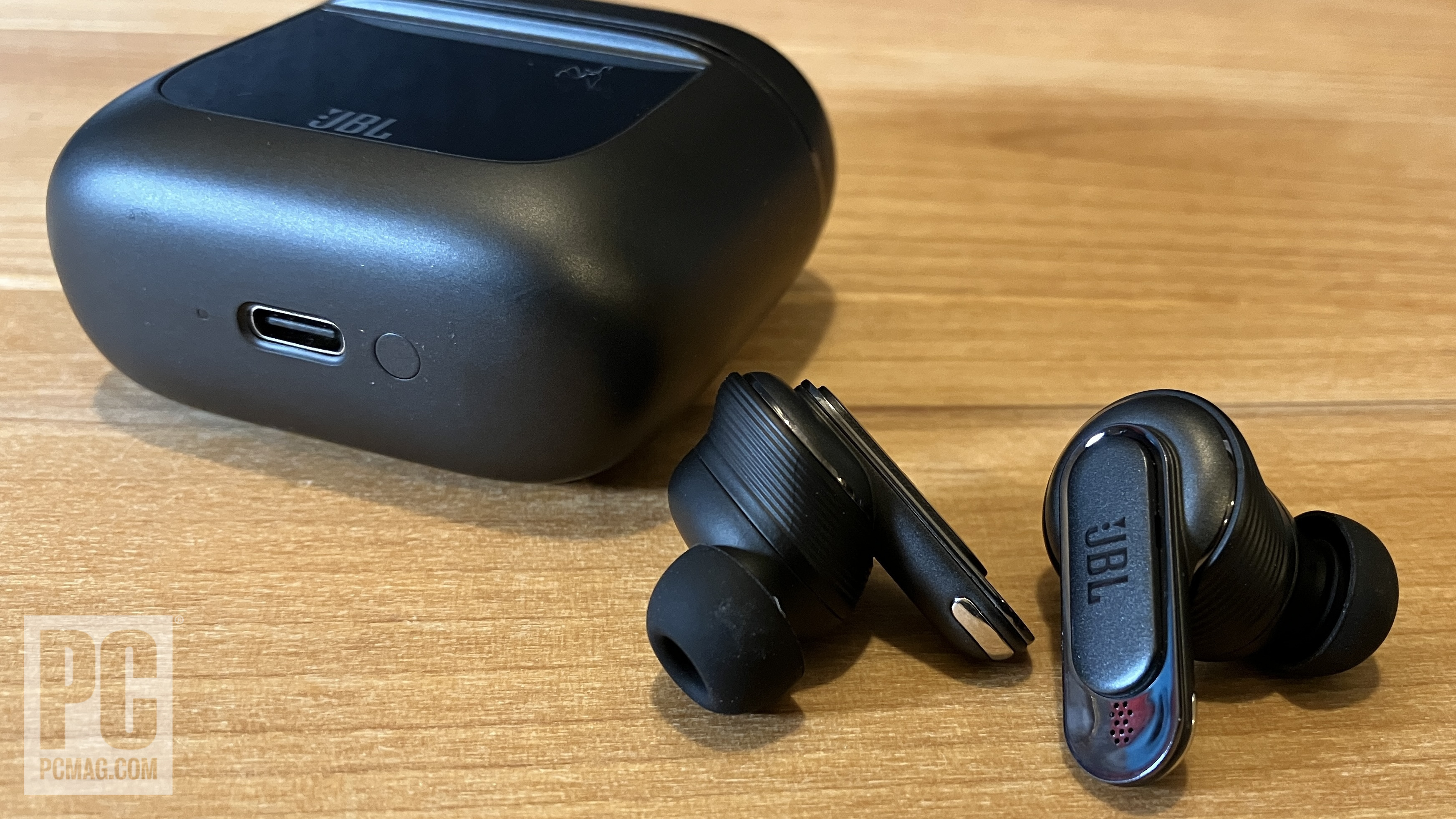 JBL Tour Pro 2 - Review 2023 - PCMag Middle East