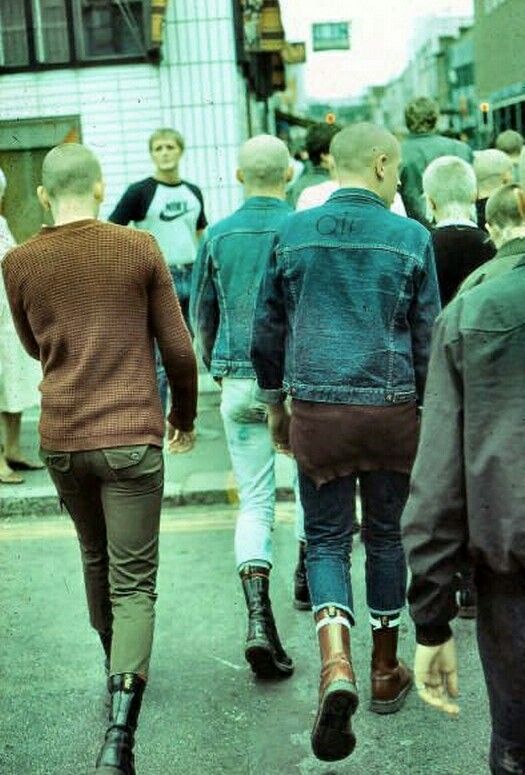 SKINHEAD! SKINHEAD! Oi! Oi! Oi!