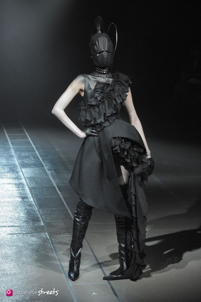 Discover 61 Alice Auaa and fashion design ideas | runway fashion