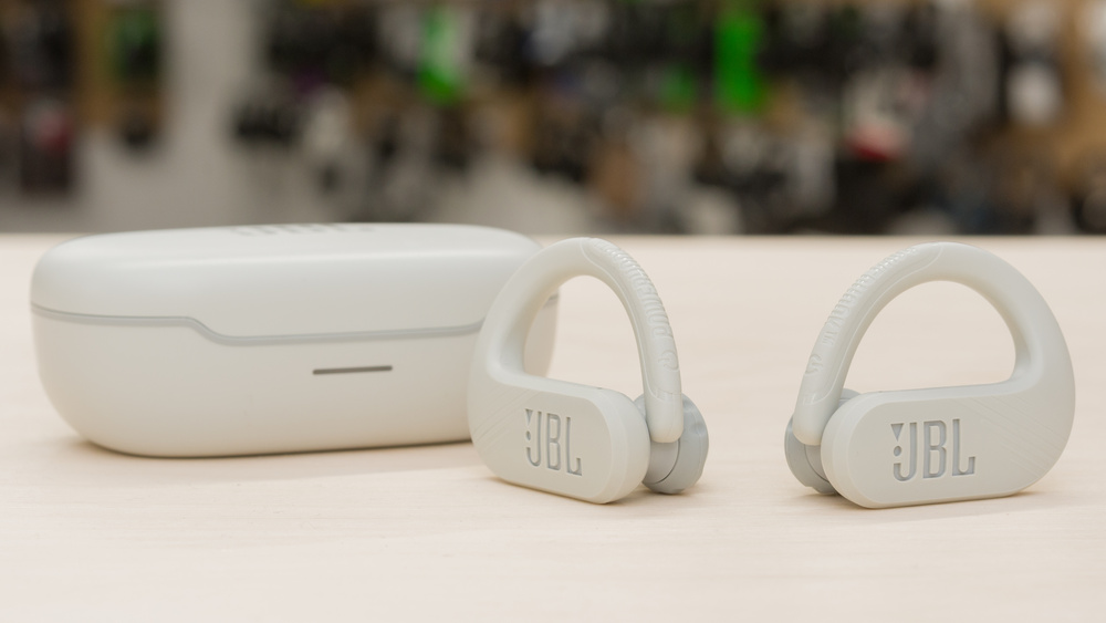 JBL Endurance Peak 3 True Wireless Review - RTINGS.com