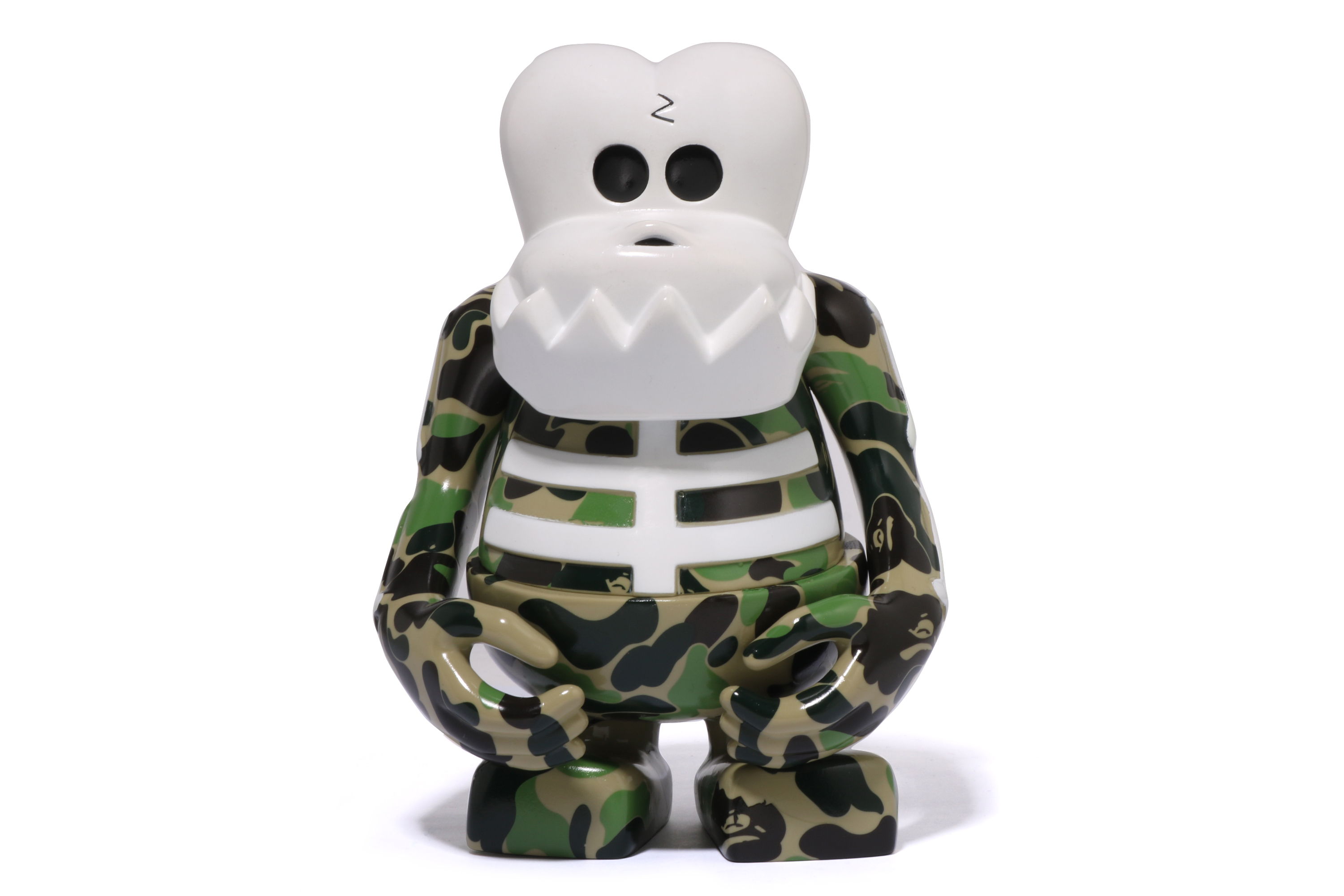 BAPE®︎とBOUNTY HUNTER SKULL KUN FIGURE 名作“スカルくん”がABC CAMO