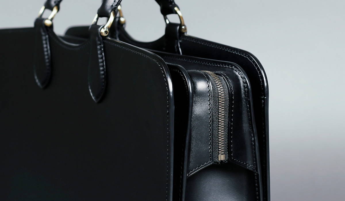 MAGNUS」紳士のためのブリーフケース – 土屋鞄製造所