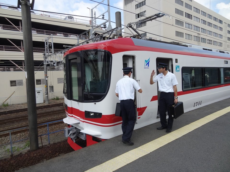 塗装変更!】名鉄1700系1701F 神宮前到着 ＆ 金山発車 だが… - YouTube