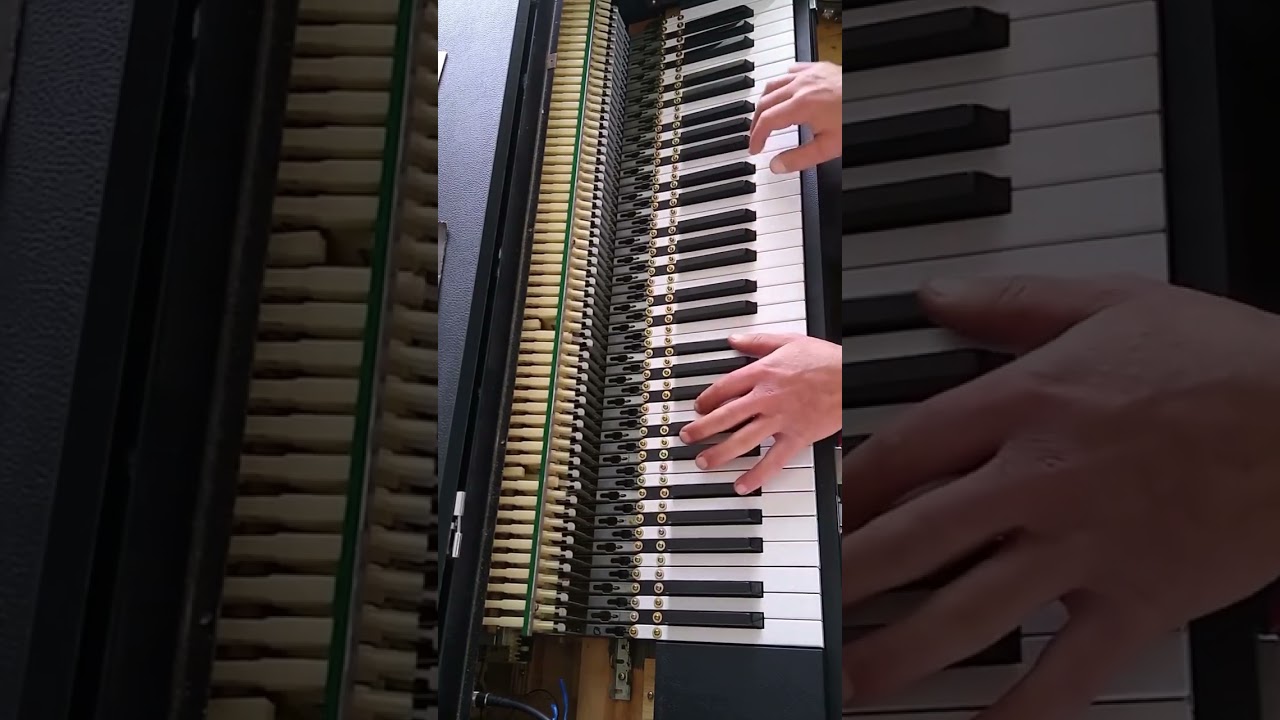 Columbia Elepian EP-61c Electric Piano - YouTube