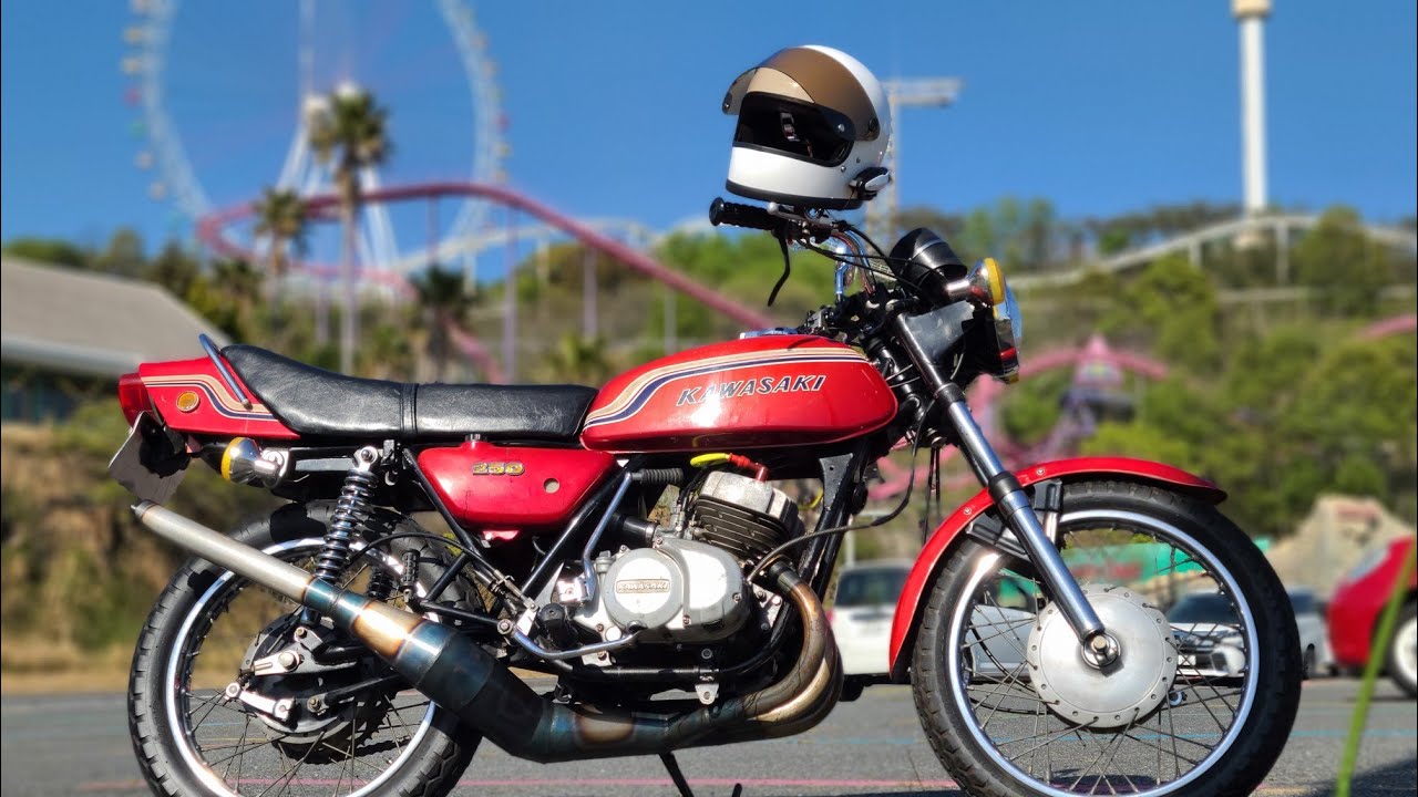 Kawasaki 250SS初期型 ゼンシン レーシング集合芋チャンバー - YouTube