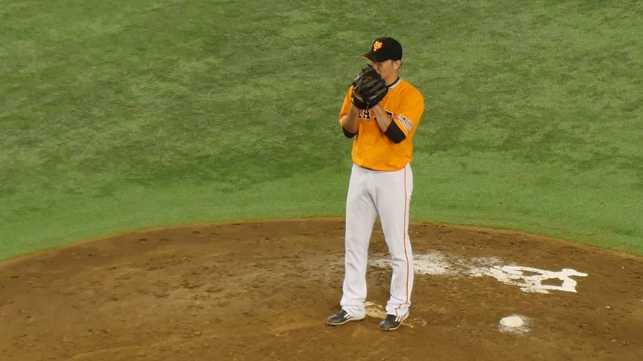 読売ジャイアンツ 山口鉄也 投球フォーム - YouTube