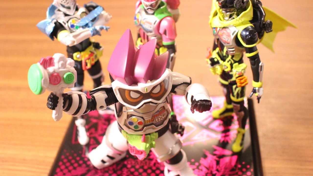 LVUR PB01 仮面ライダーエグゼイドLV1をアーツと思い込んでました