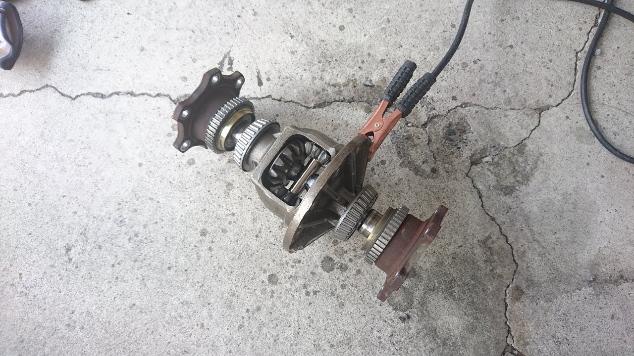 Z33 溶接デフロック、E51 エルグランド流用 ファイナル3.692 - YouTube