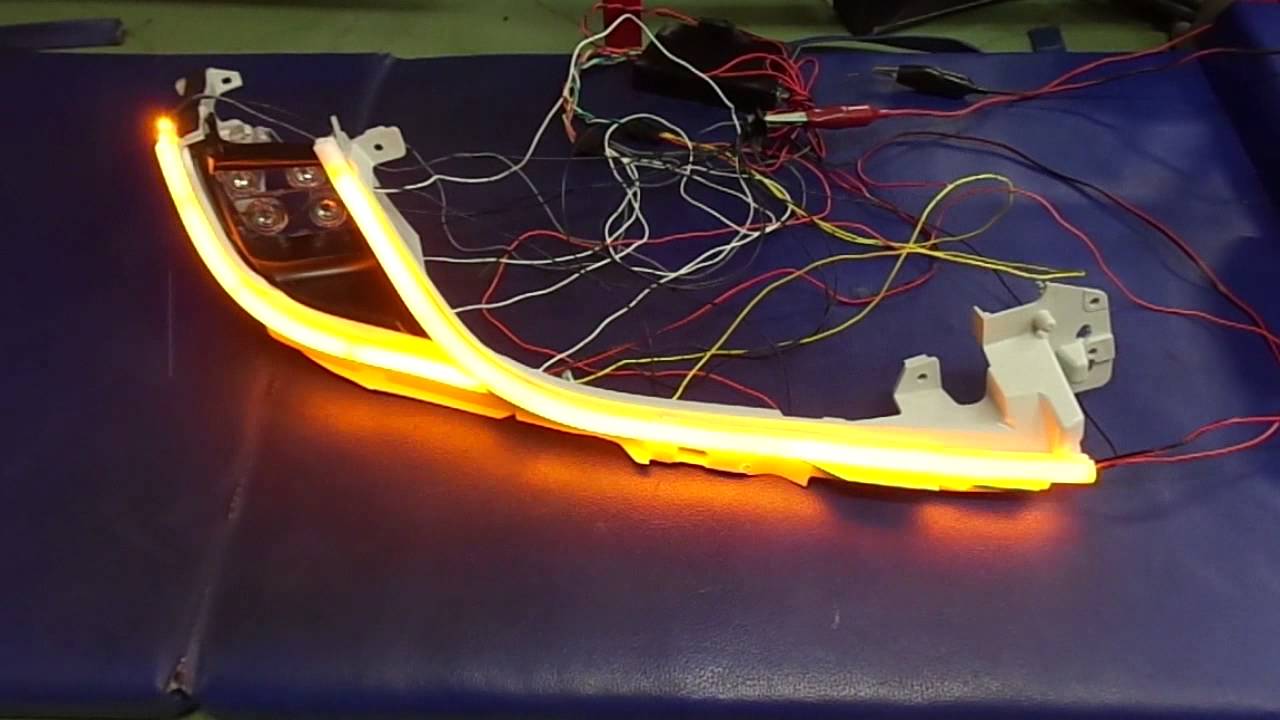 30アルファード ヘッドライト加工 NEWアウディ風LED流星加工