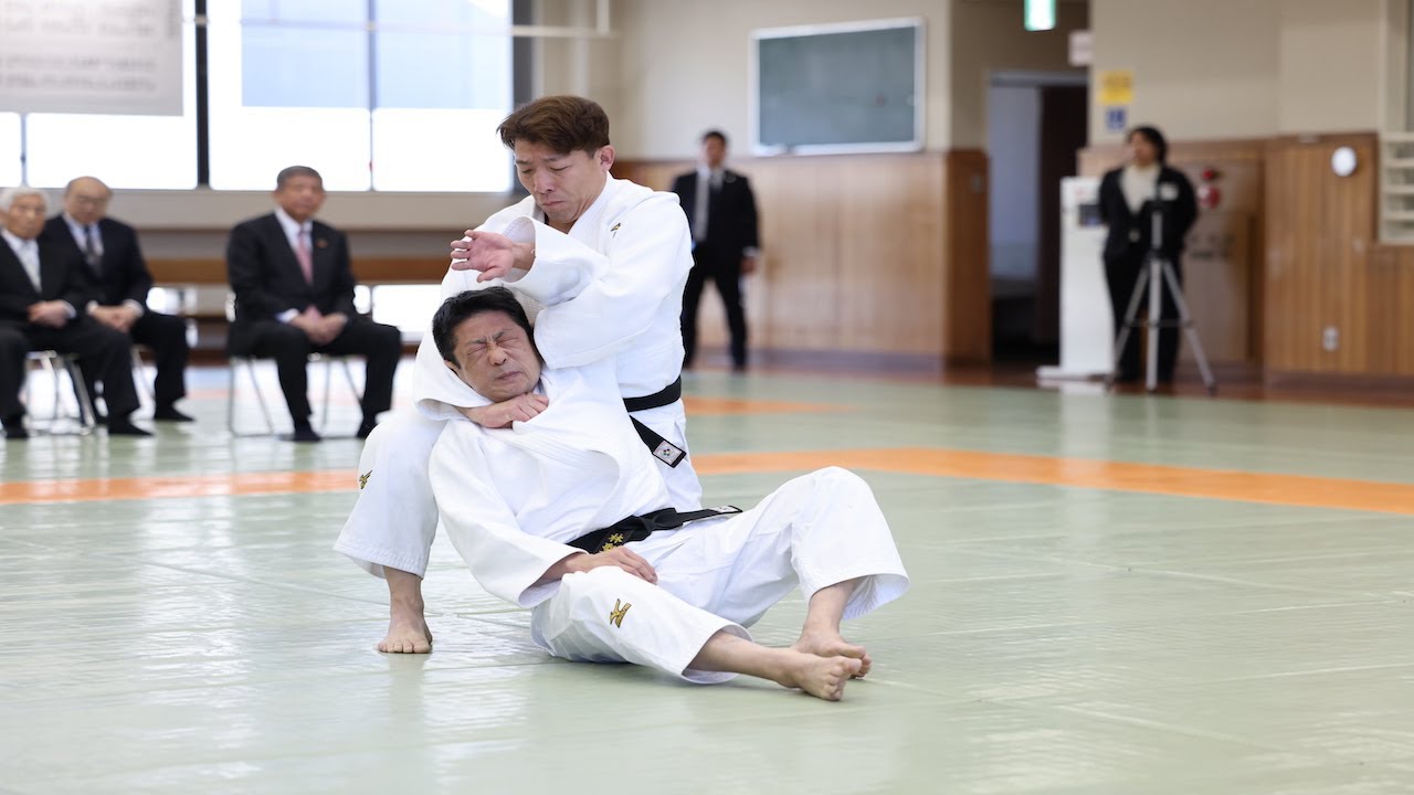 講道館柔道・投技 : 写真解説』上中下 写真解説 講道館柔道 投技〈中