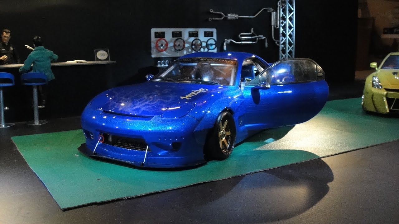 RX-7 ROCKET BUNNY - YouTube