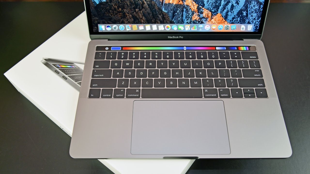 MacBook Pro 13,2 (13-Inch, Late/Touch Bar 2016) | iGotOffer