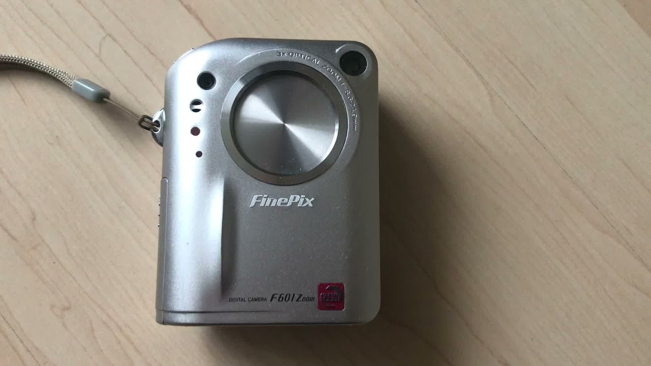 Fujifilm FinePix F601Zoom retro digital photo camera test - YouTube