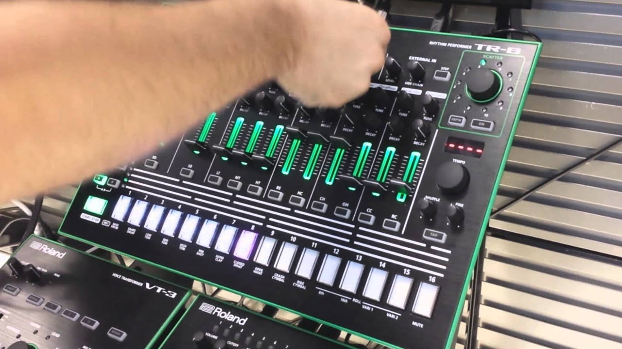 AIRA TR-8 Delay Modes 7 & 8 - YouTube