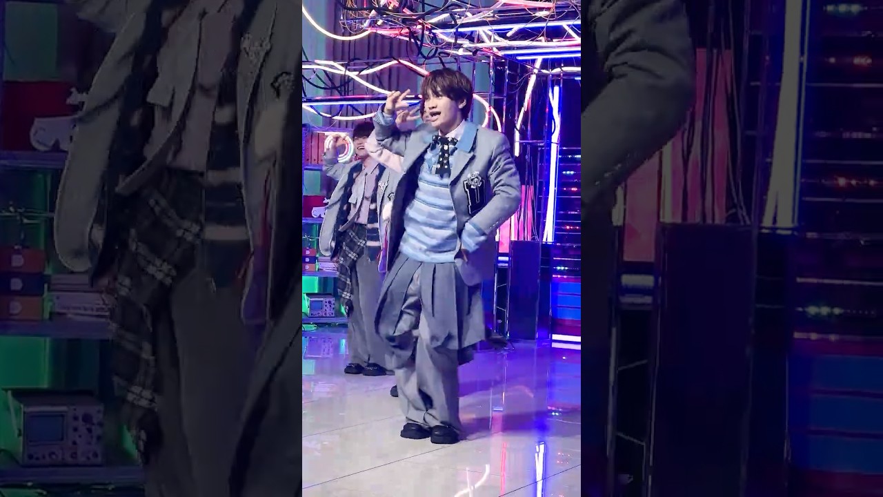 道枝駿佑 & #藤原丈一郎】💘 #NeverRomantic MV公開中🎮 #なにわ男子