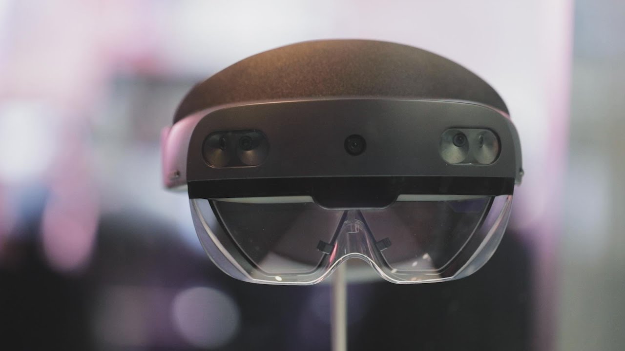Hands-on with Microsoft's new HoloLens 2 | TechCrunch