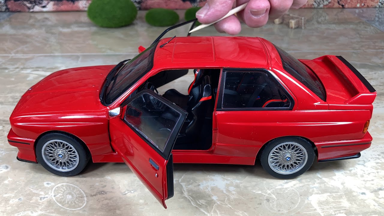BEST] Unboxing & Review: 1/18 Scale BMW E30 M3 in Red by Solido