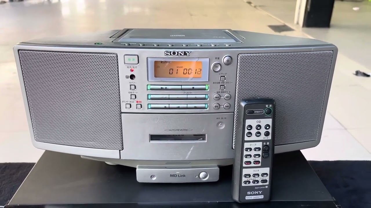 BOOMBOX SONY ZS-D5 (remote) - YouTube