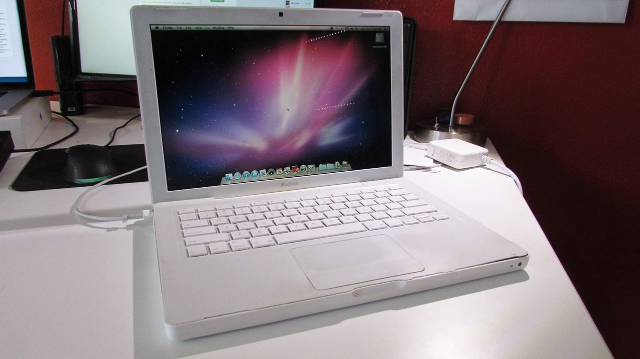 2006 Core Duo MacBook - YouTube