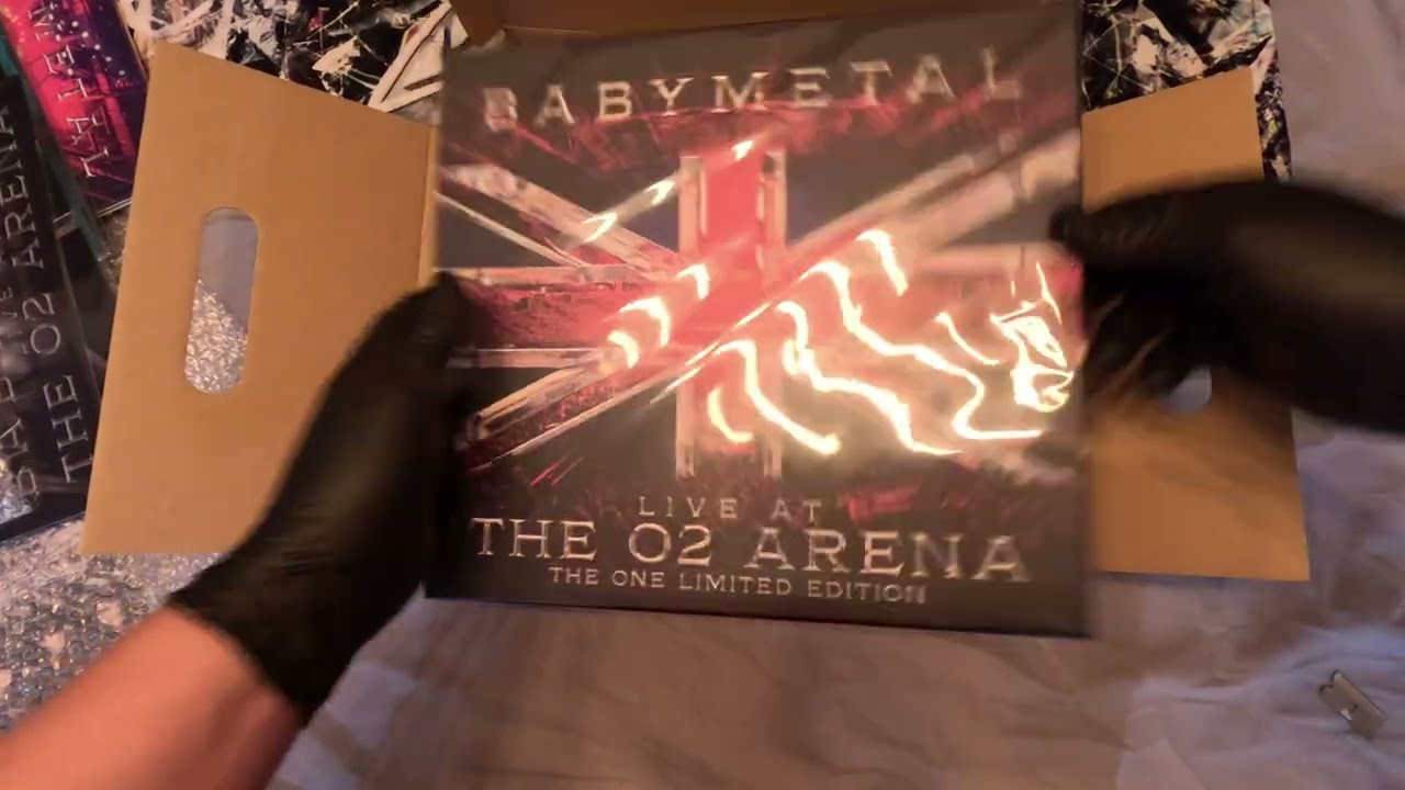 Unboxing] BABYMETAL Live At The O2 Arena The One Limited Edition +
