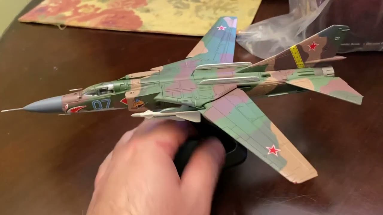 Hobby Master MiG-23 Flogger-K model review HA5310 🇷🇺 - YouTube
