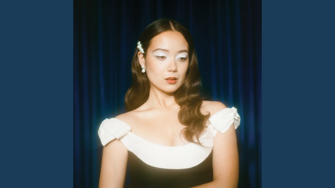 Laufey - Bewitched: The Goddess Edition