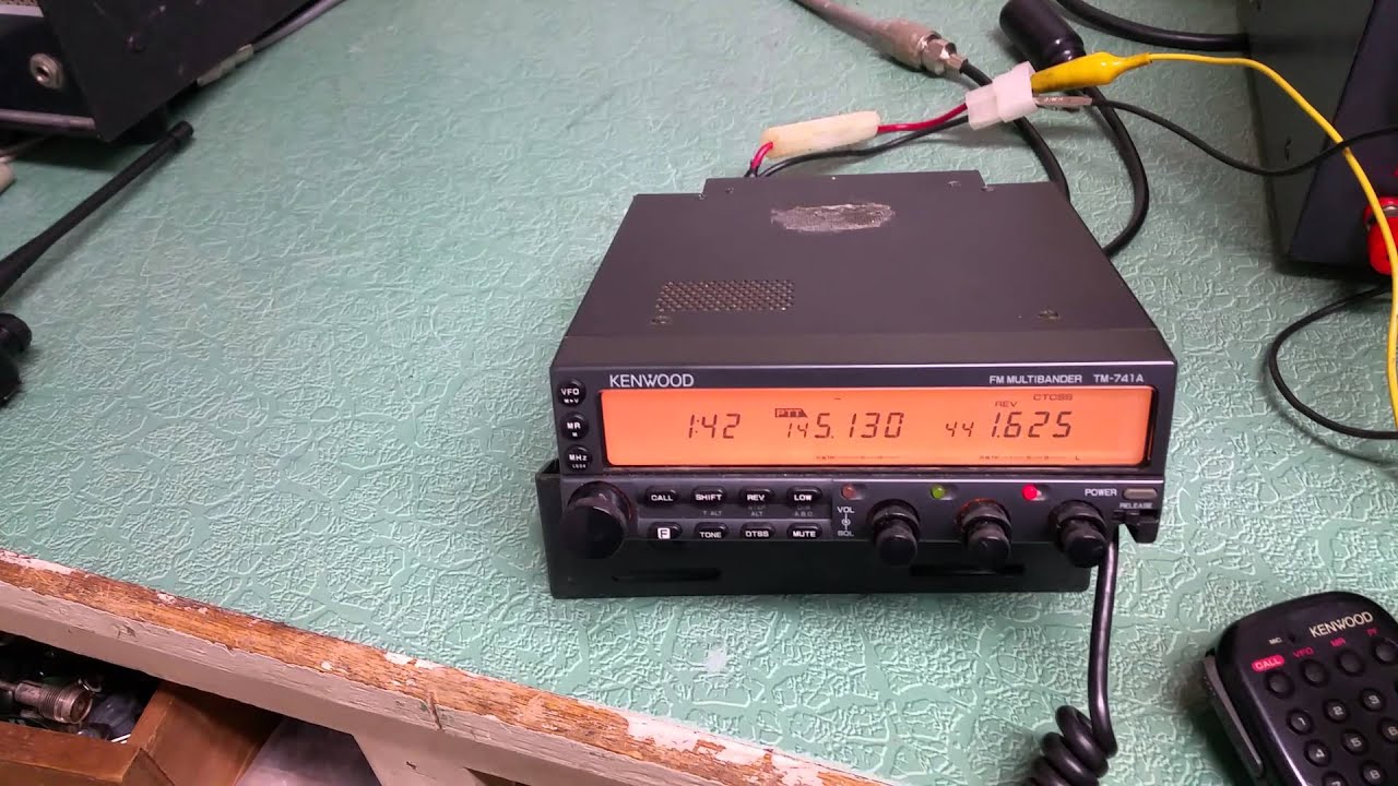 Kenwood TM-741A Multiband FM Transceiver - YouTube