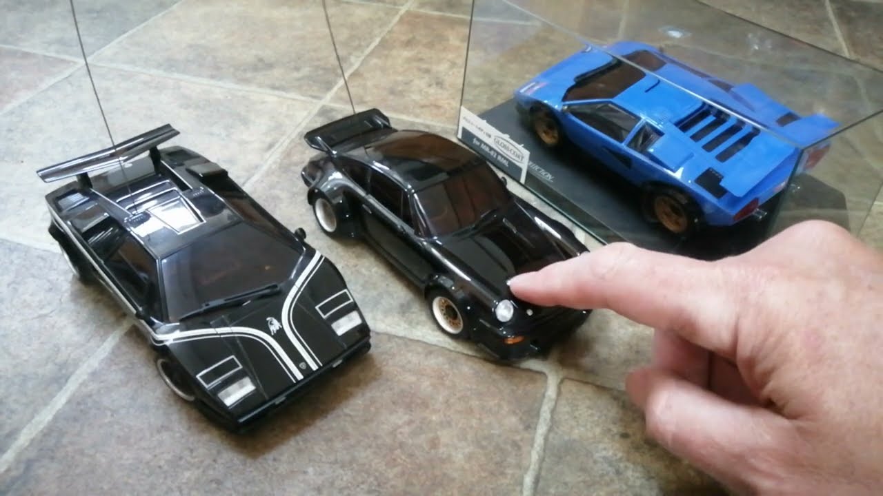 Kyosho Mini-Z RC Collection. 1/32 scale Countach, Porsche 934