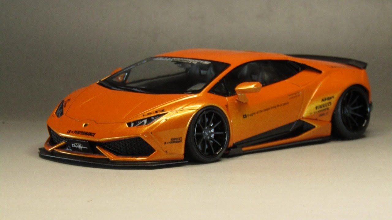 アオシマ1/24LBワークスランボルギーニウラカンVer.1組んだけど質問